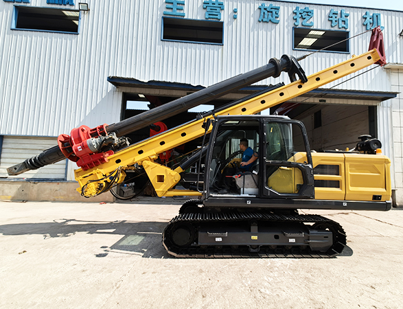 Rotary-drilling-rig